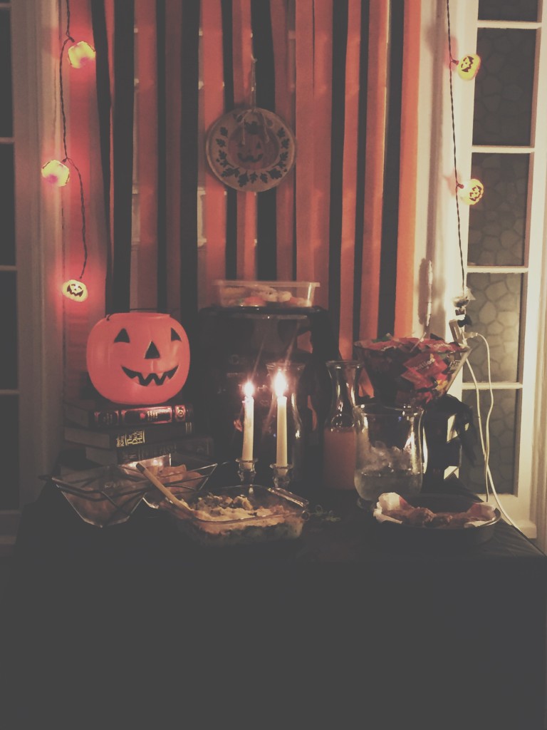 Halloween Decorations  - Main table
